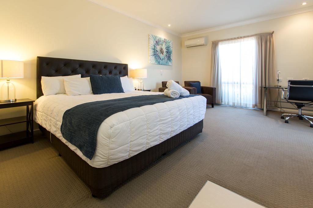 Lincoln Cottage Motor Inn Вагга-Вагга Екстер'єр фото