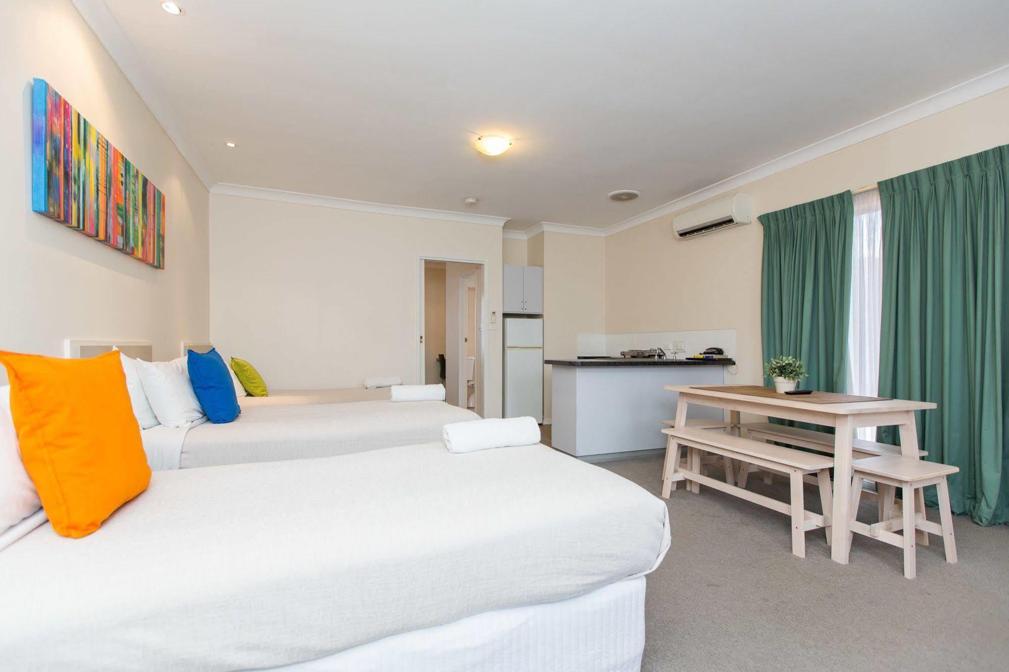 Lincoln Cottage Motor Inn Вагга-Вагга Екстер'єр фото
